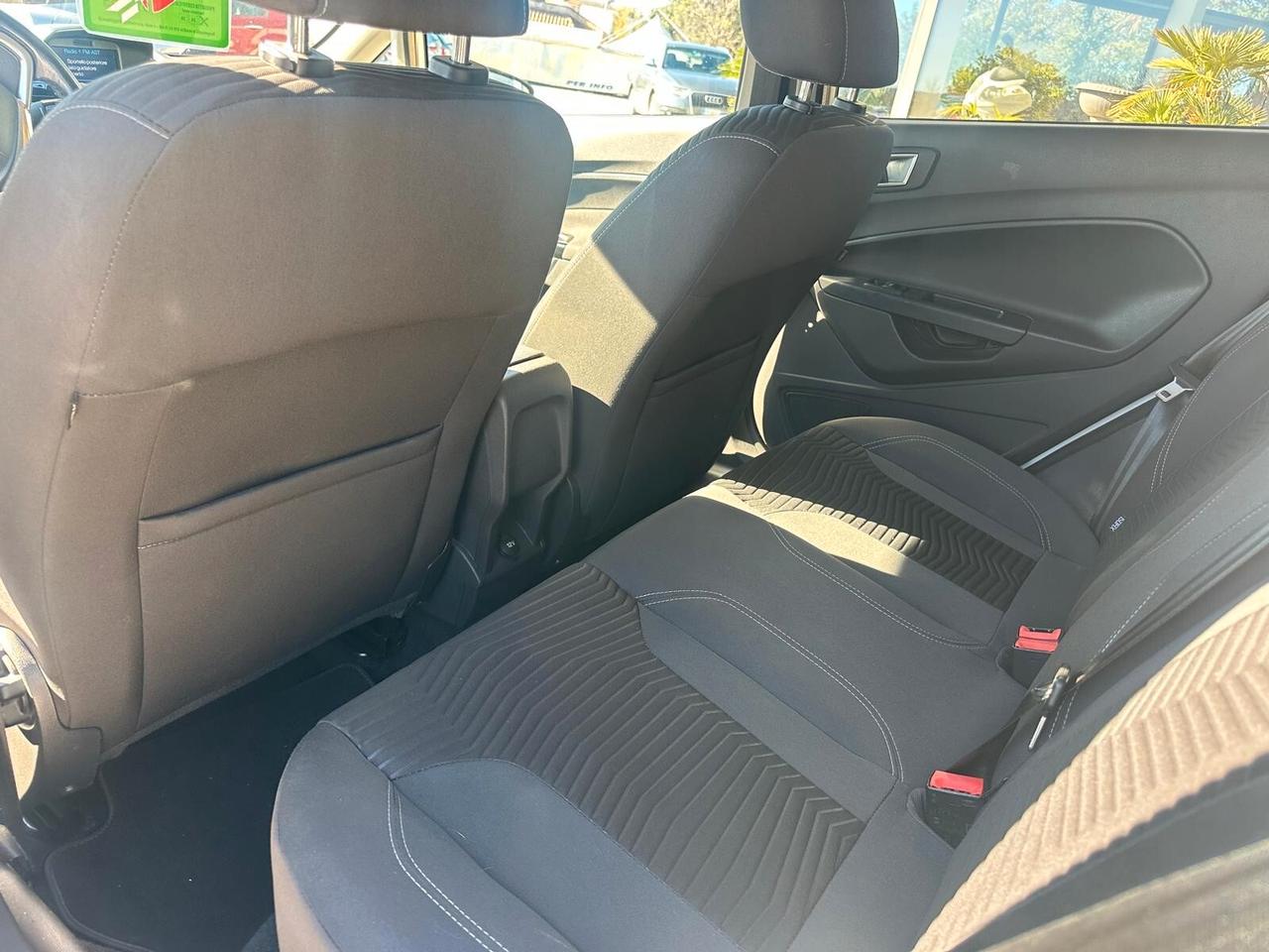 Ford Fiesta 1.5 TDCi 75CV 5 porte Black & White Edition NEOPATENTATI