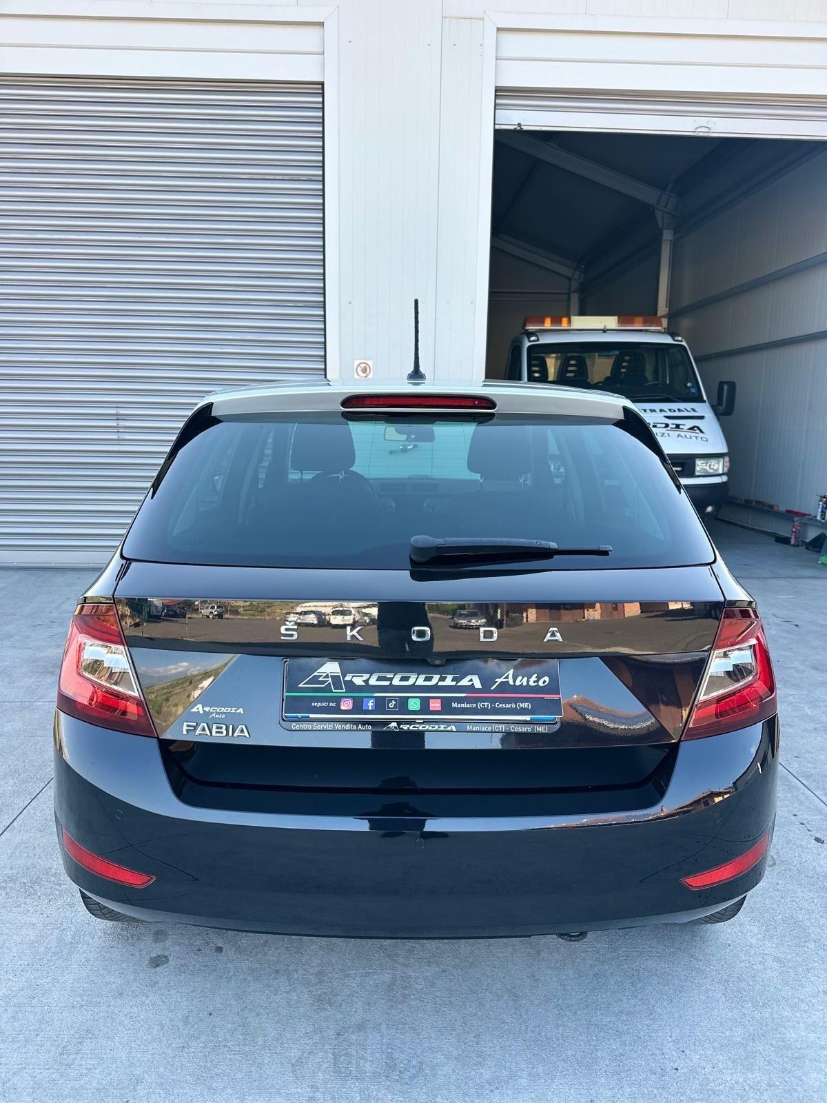 Skoda Fabia 1.0 MPI 60 CV Twin Color Nero