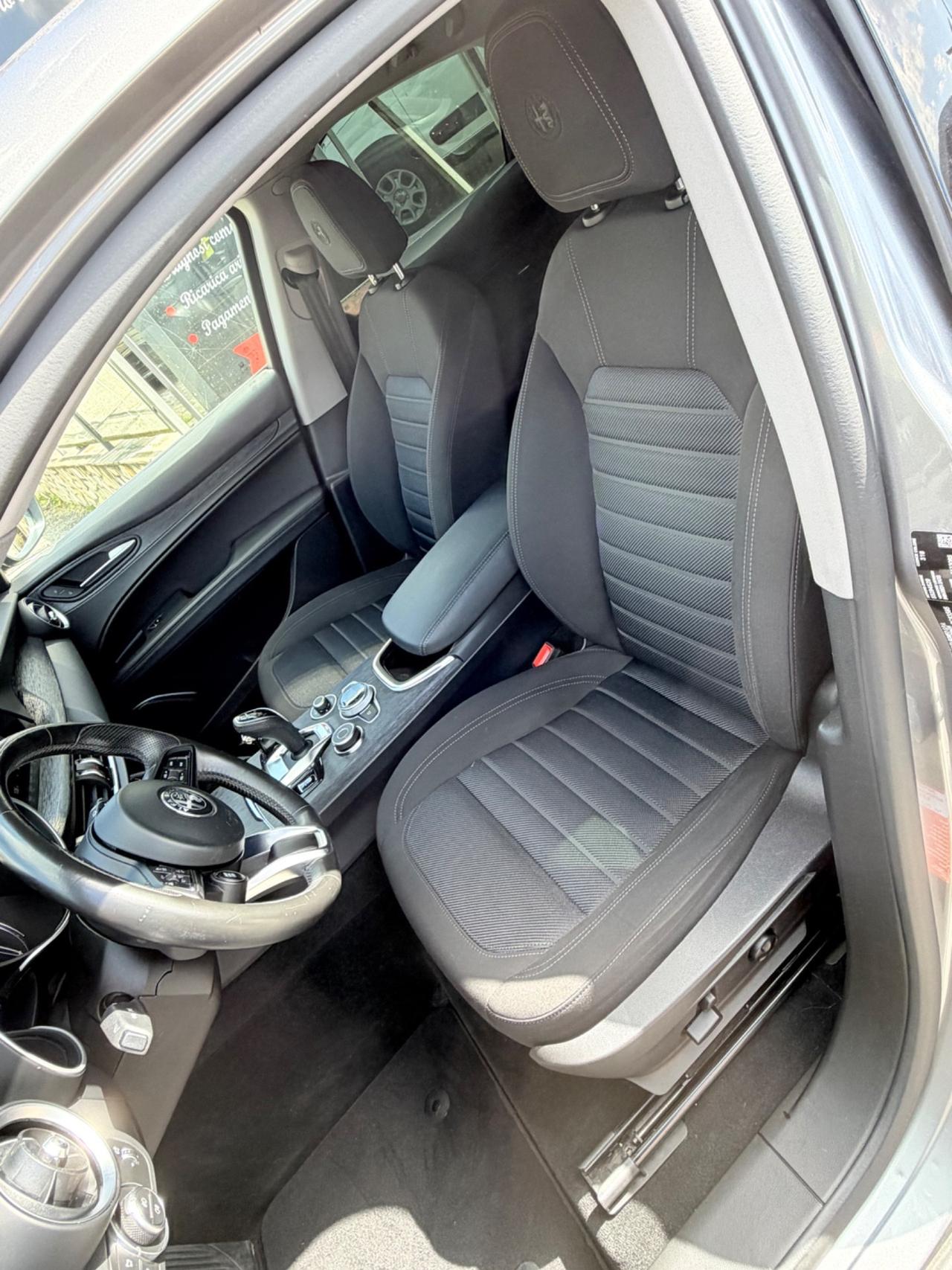 Alfa Romeo Stelvio 2.2 Turbodiesel 190 CV AT8 Q4 Business