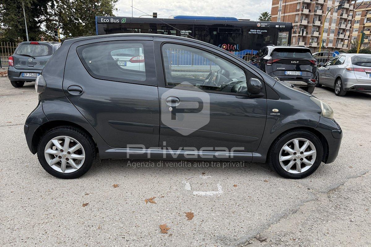 TOYOTA Aygo 1.0 12V VVT-i 5 porte Sol