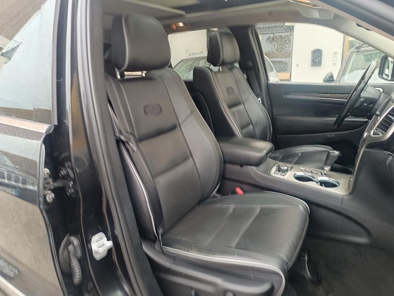 Jeep Grand Cherokee 3.0 CRD 241 CV Overland (turbodiesel)