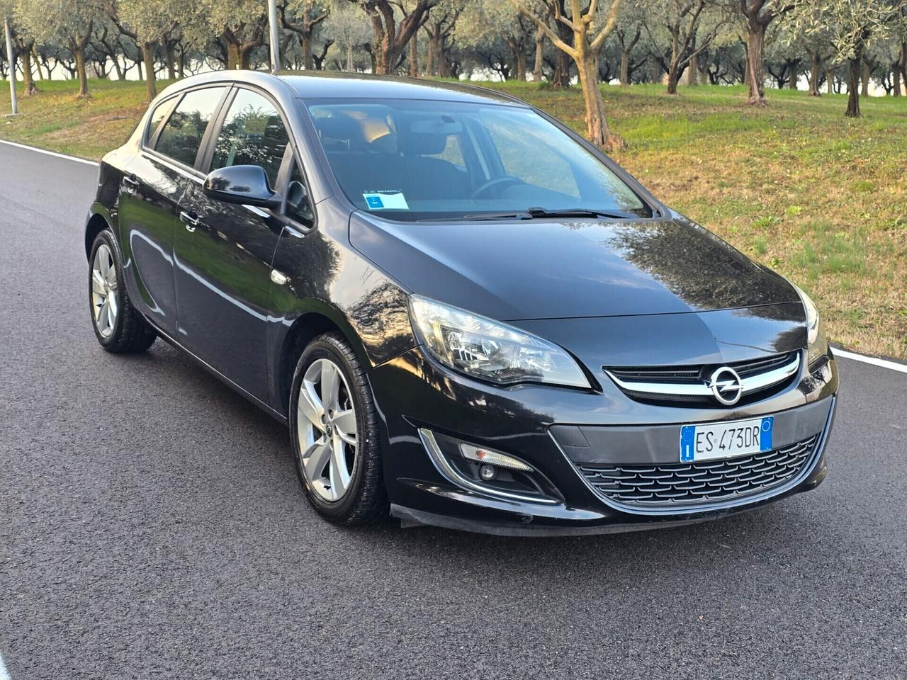 Opel Astra 1.4 BENZINA OK PER NEOPATENTATI ANNO 2013