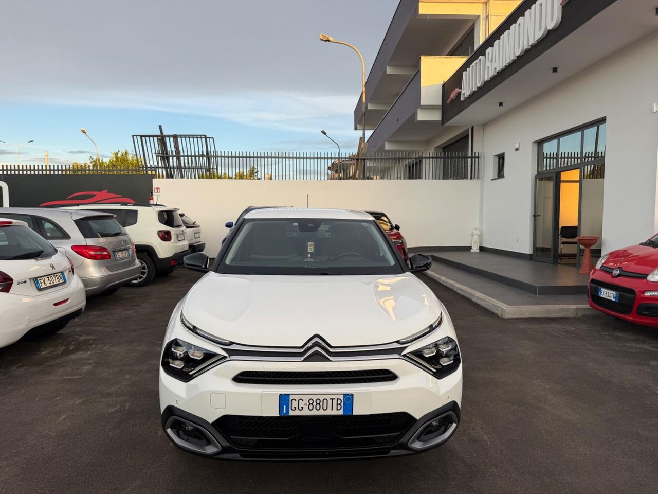 Citroen C4 PureTech 130 S&S EAT8 Shine