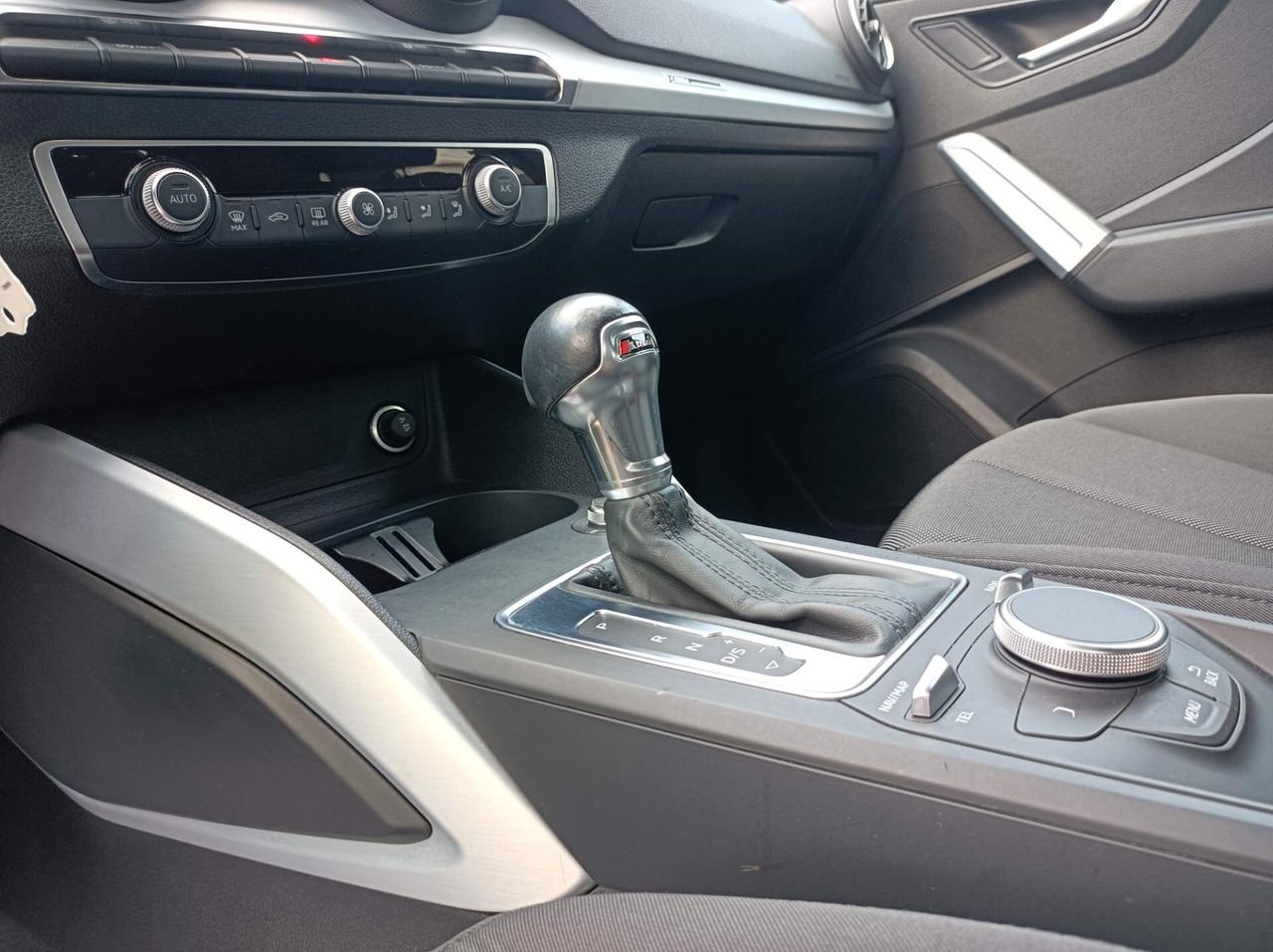 Audi Q2 30 TDI S tronic Business