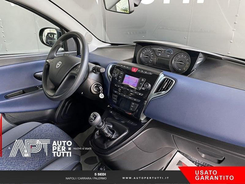 Lancia Ypsilon Ypsilon 1.0 firefly hybrid Silver Plus s&s 70cv