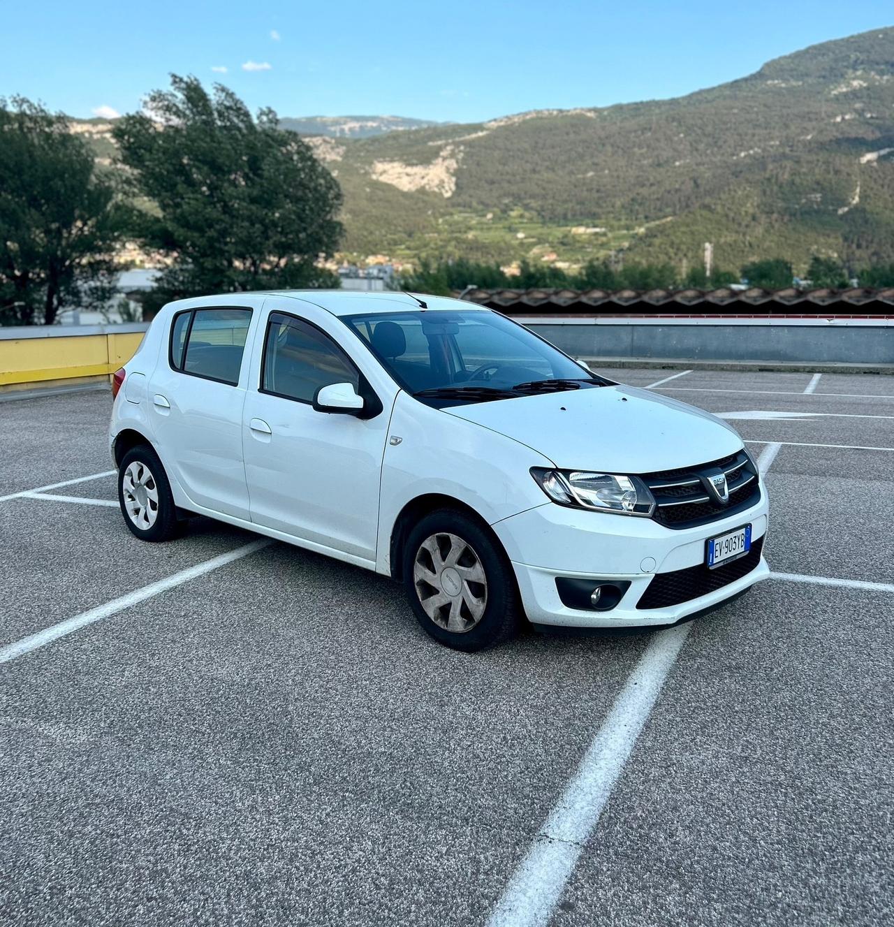 Dacia Sandero 1.2 Neopatentati SOLO 91.000km