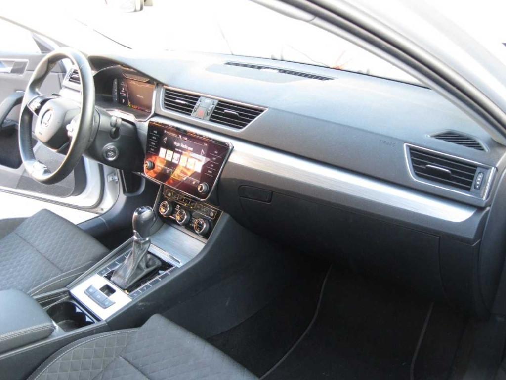 Skoda Superb Wagon 2.0 tdi evo Executive 122cv dsg