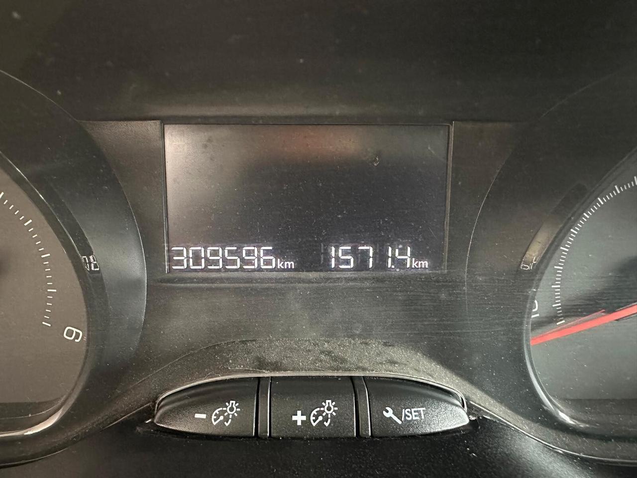 Peugeot 208 Van 1.4 Gasolio 5 Porte 2 Posti