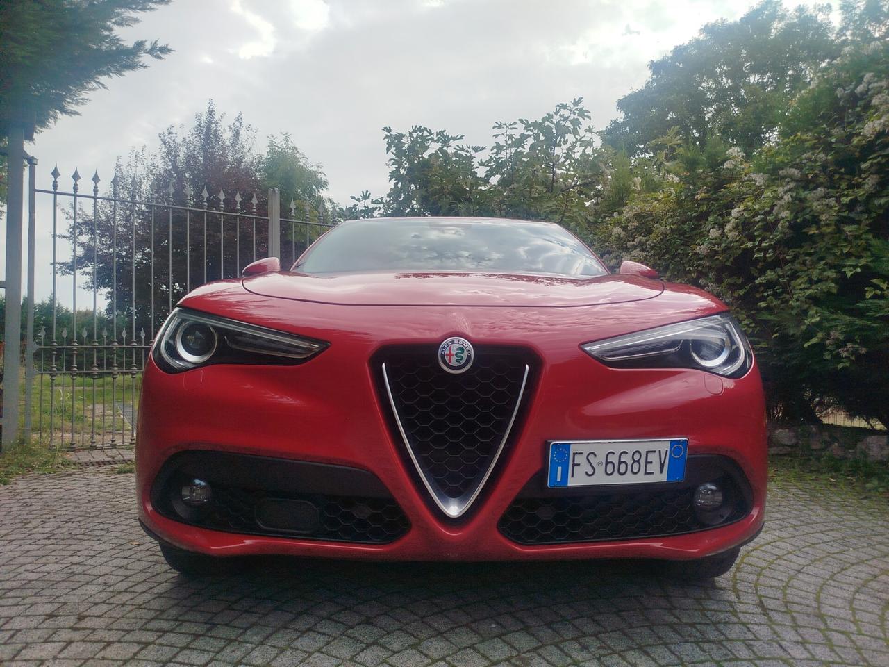 Alfa Romeo Stelvio 2.2 Turbodiesel 210 CV AT8 Q4 Super