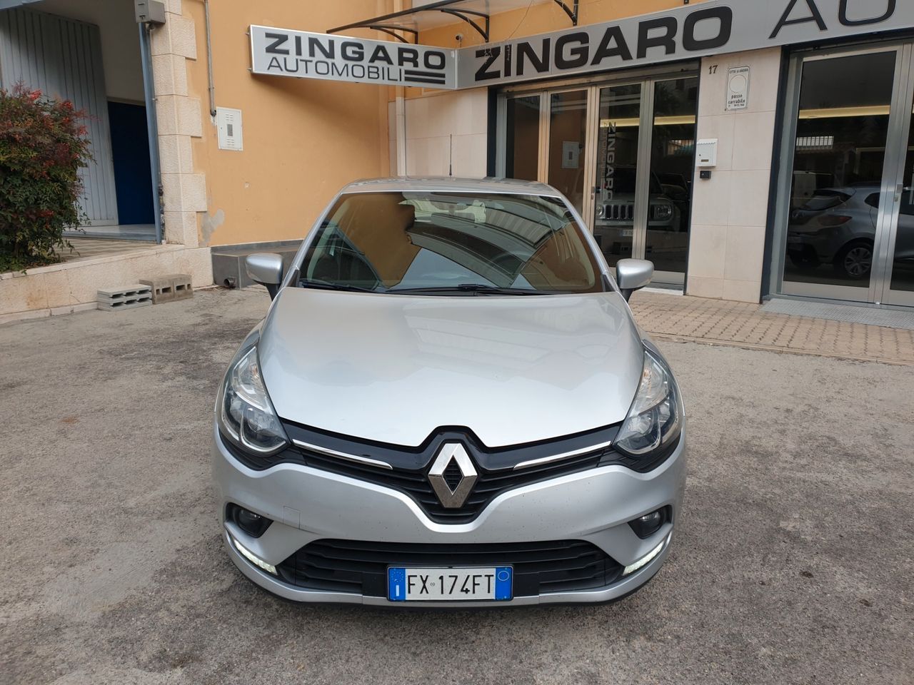 RENAULT CLIO 1.5 DCI 90 CV E6 NAVI SENSORI BLUETOOTH