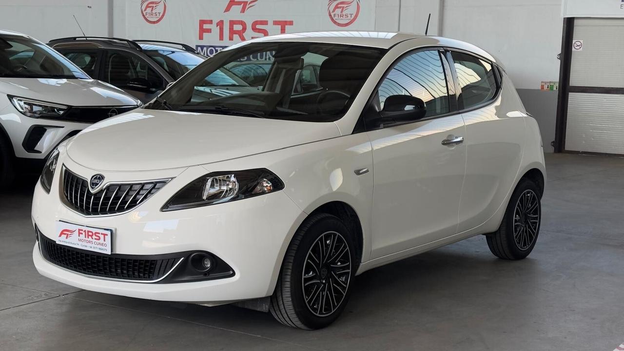 Lancia Ypsilon 1.0 FireFly 5 porte S&S Hybrid Ecochic A. Ferretti