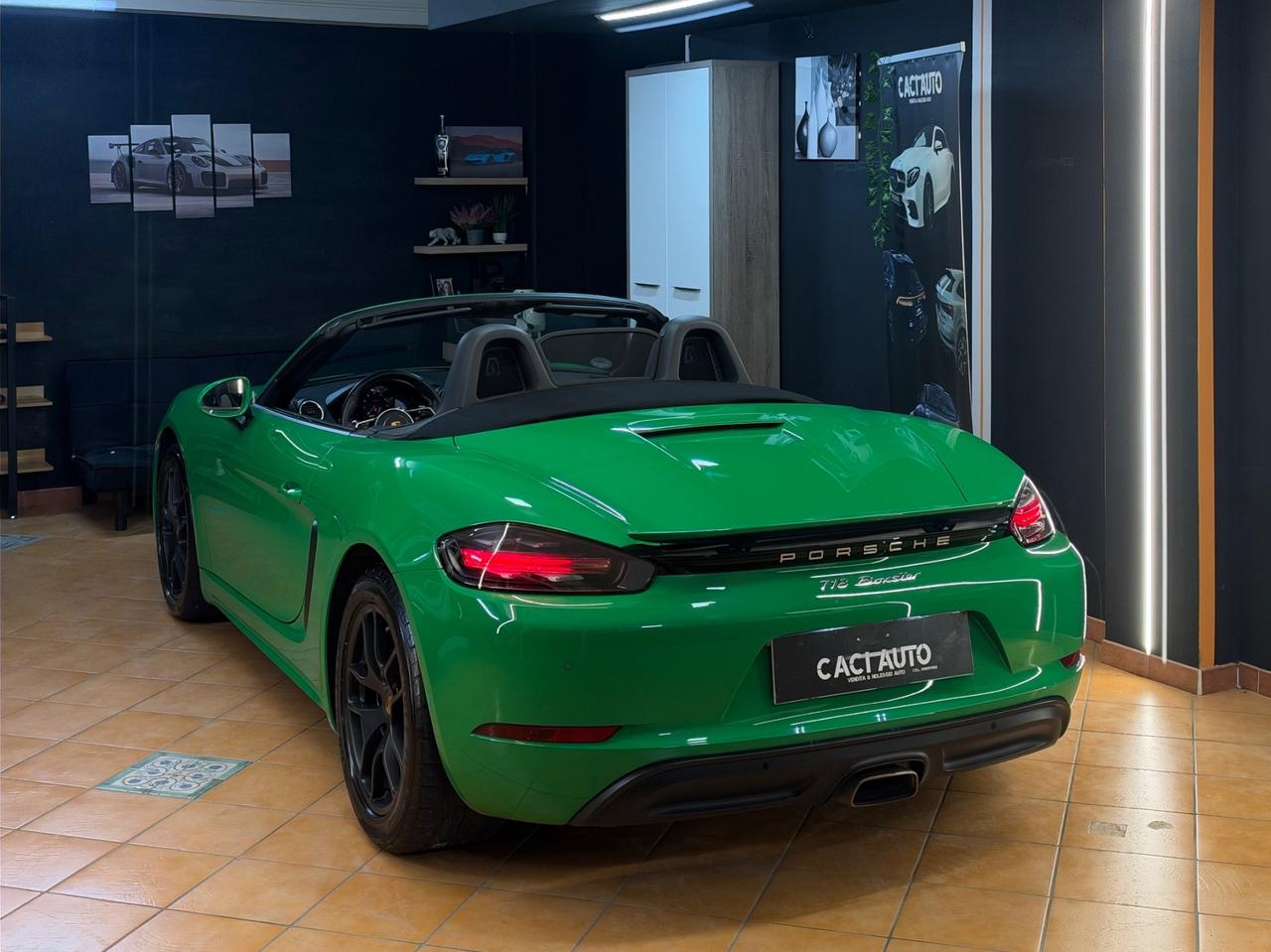 Porsche 718 Boxster 2.0