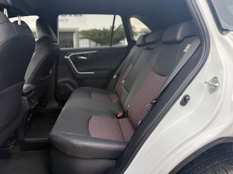 Suzuki Across 2.5 Plug-in Hybrid E-CVT 4WD Top