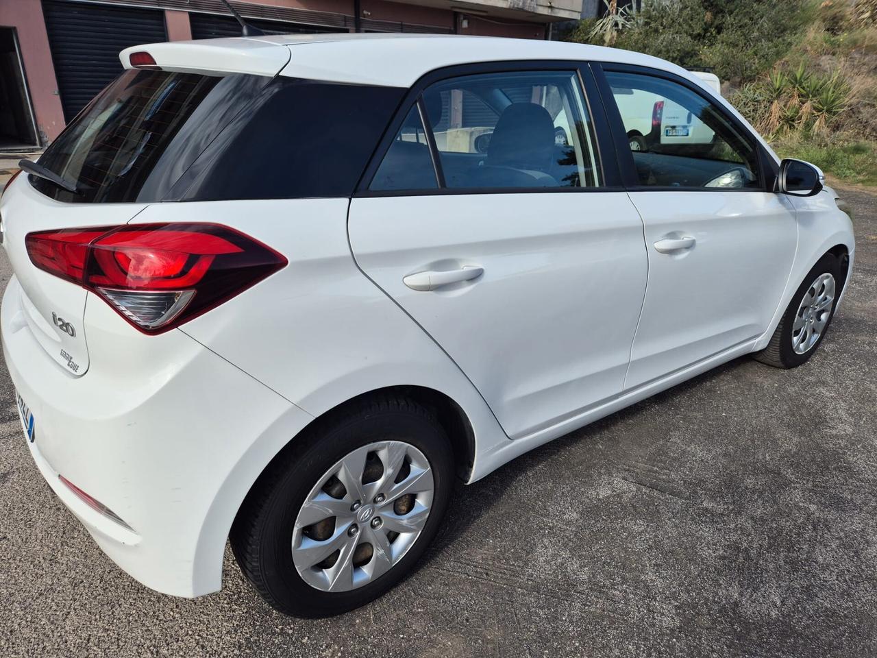 Hyundai i20 1.1 CRDi 12V 5 porte Comfort