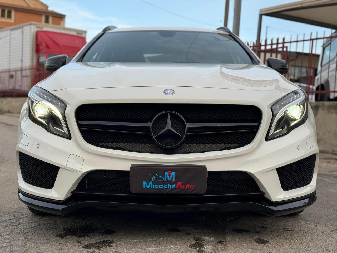 MERCEDES GLA 200D 136 CV PREMIUM AMG FULL