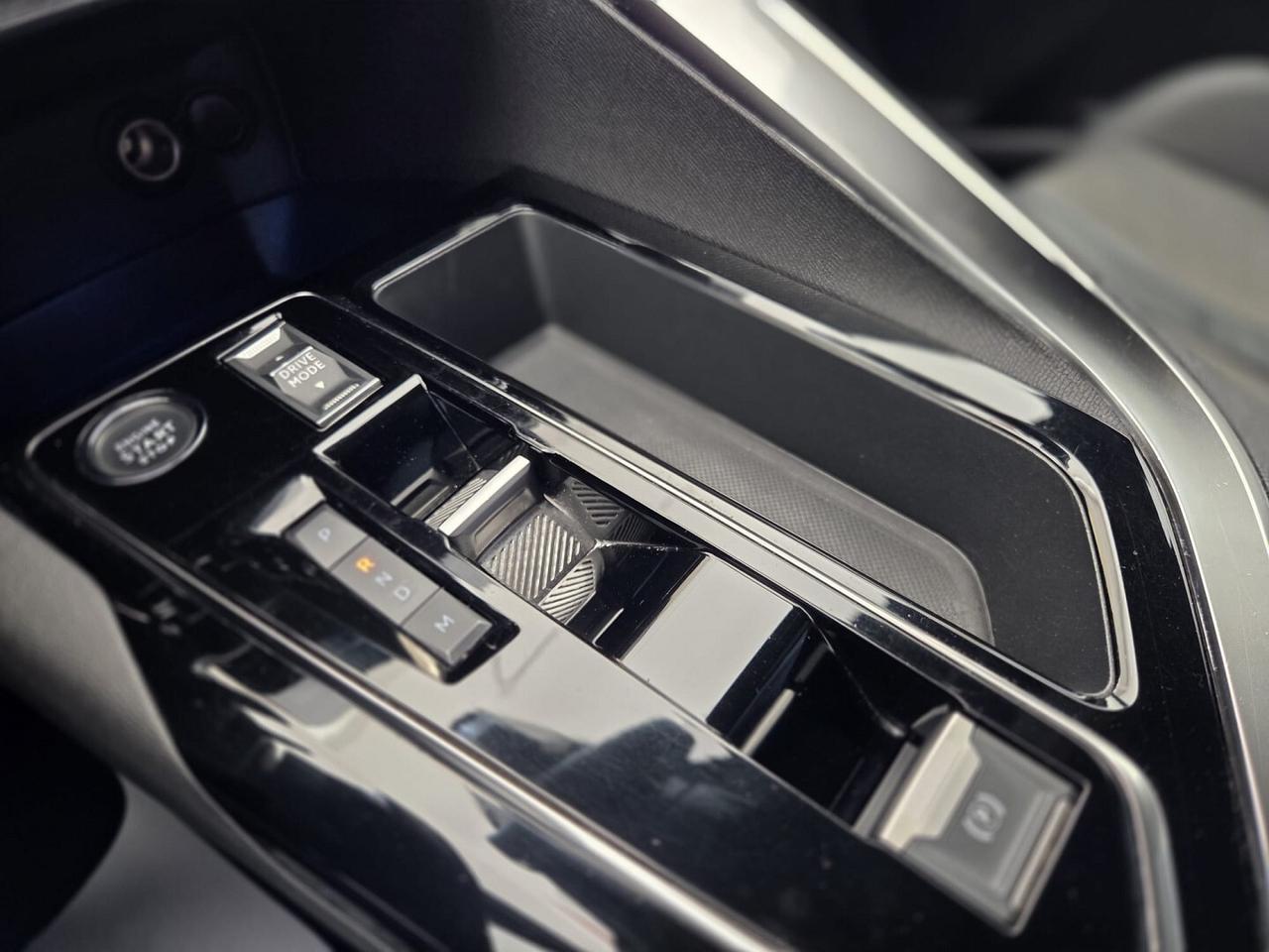 PEUGEOT 3008 BlueHDI 130 EAT8 S&S Allure Pack 2023