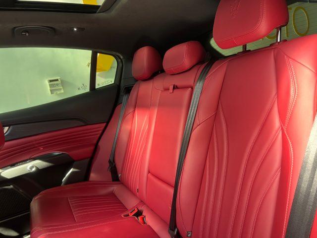 MASERATI Grecale MHEV 330 CV AWD Modena tetto da?529,00 mensili