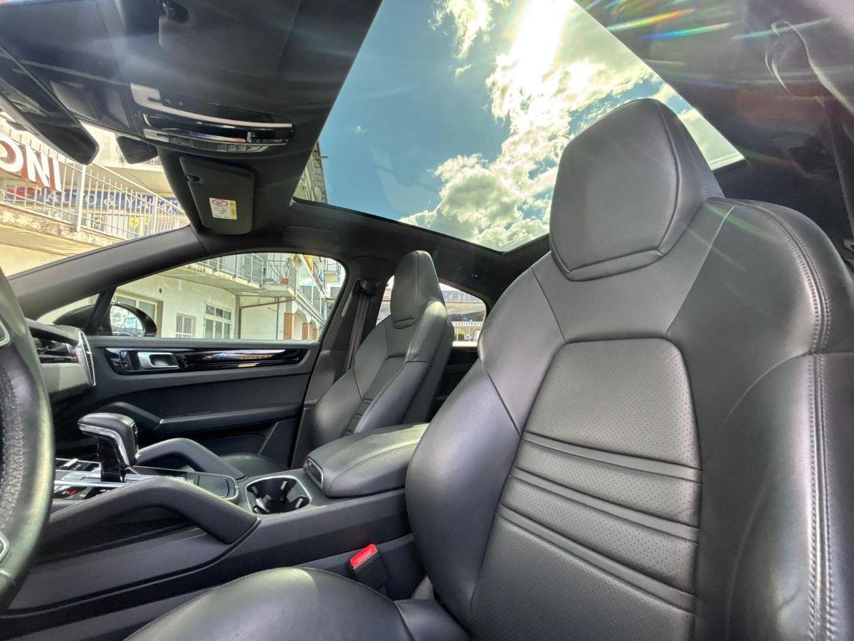 PORSCHE - Cayenne - 3.0 V6
