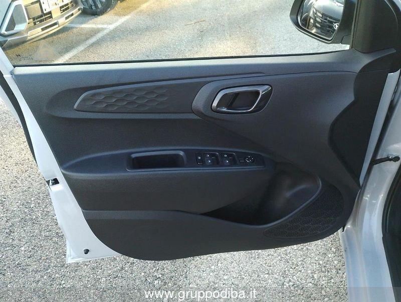 Hyundai i10 1.0 T-GDI MPI DOHC Petrol 5-speed M/T PE MY25 5P 1.0 GPL MT CONNECTLINE GPL