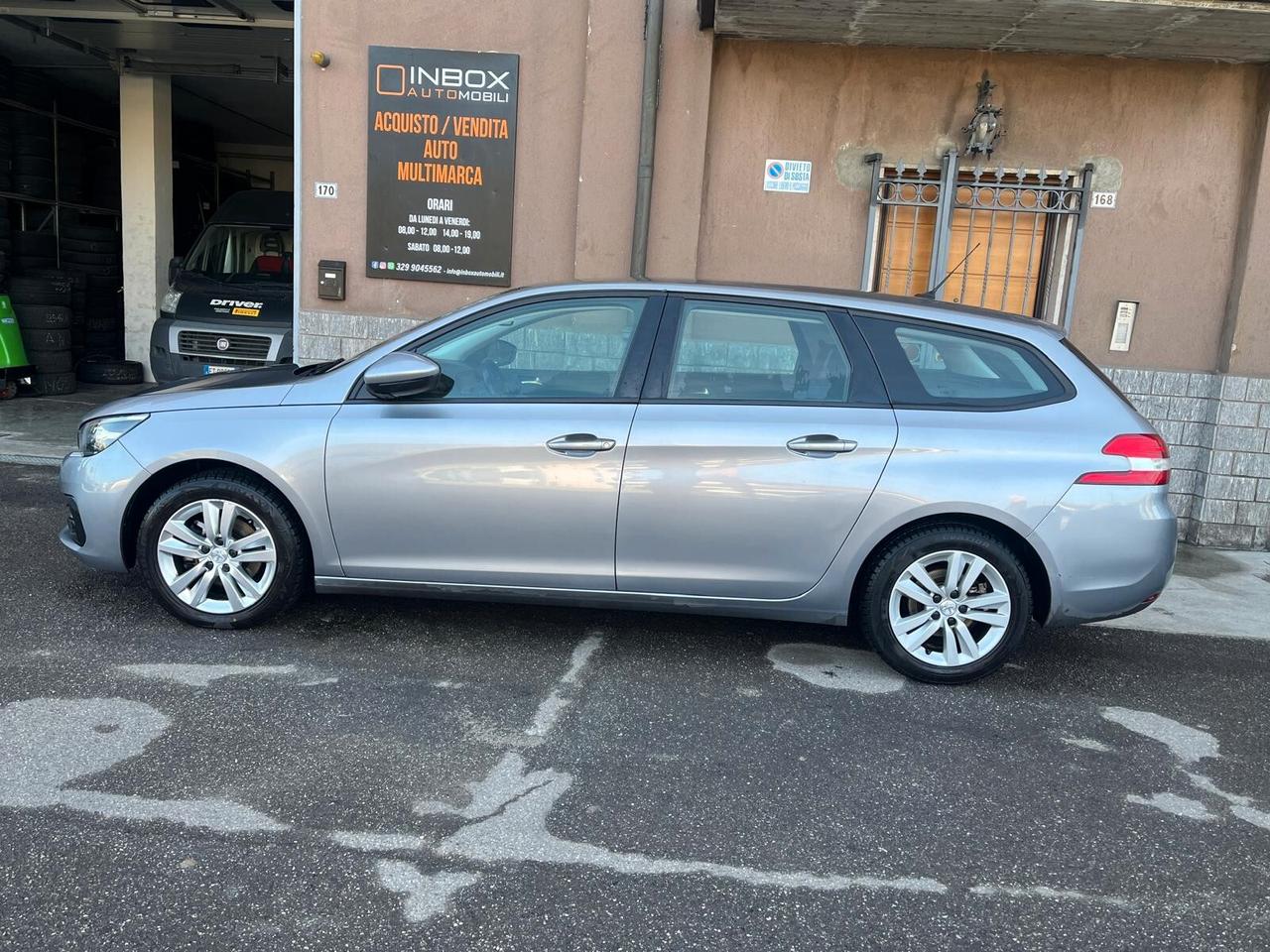 Peugeot 308 2018 SW SW 1.5 bluehdi Business-EURO 6