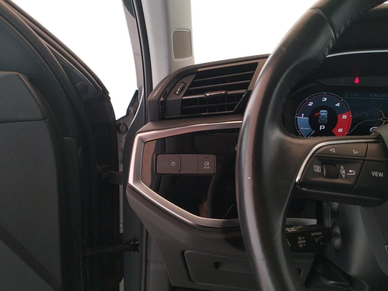 AUDI Q3 35 2.0 tdi Business s-tronic - IVA ESPOSTA
