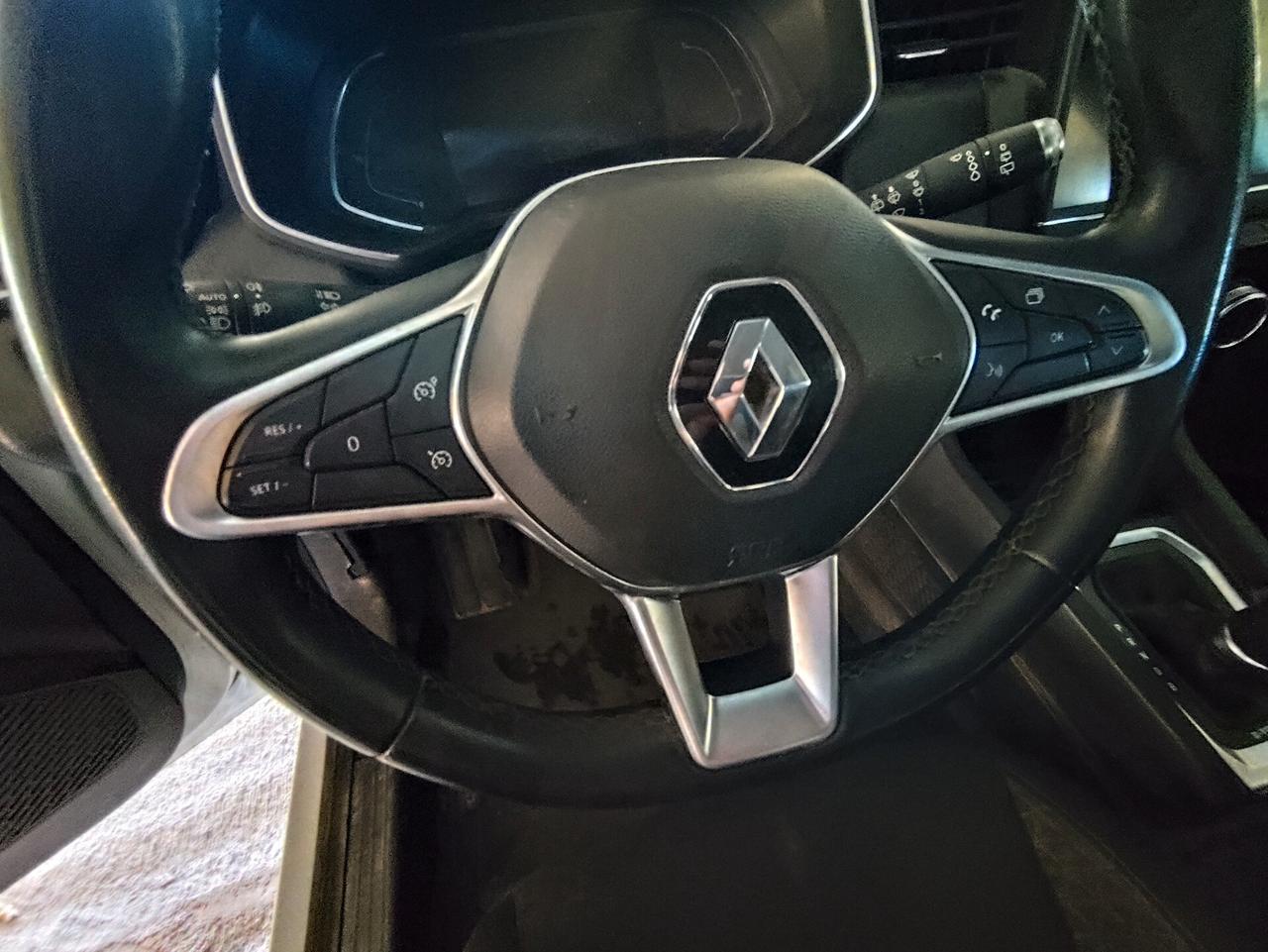 Renault Clio Full Hybrid E-Tech 140 CV 5 porte Initiale Paris