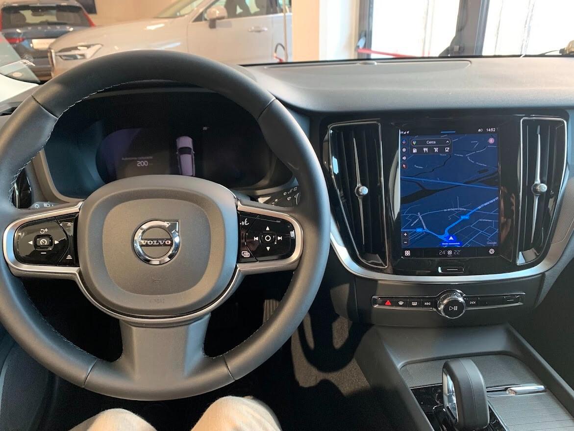 Volvo V60 B4 (d) automatico Plus Dark