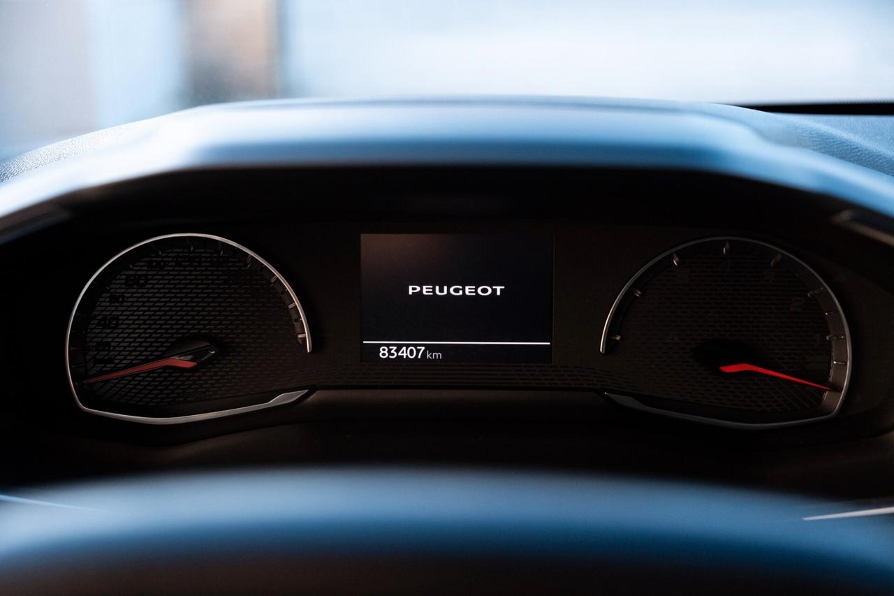 Peugeot 208 1.2 GT-Line 100 CV 5 porte