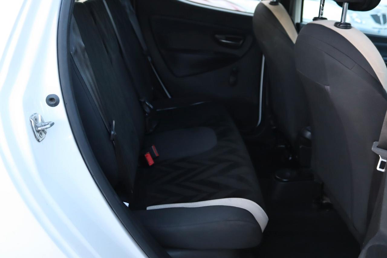 Lancia Ypsilon 1.2 69 CV 5 porte Platinum