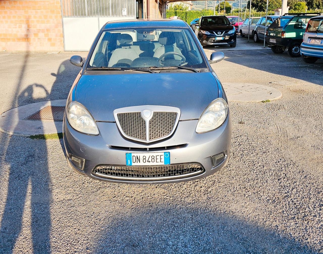Lancia Ypsilon 1.2 Argento