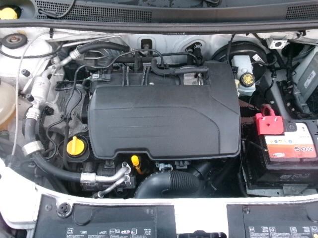 Dacia Sandero 1.2 75CV Lauréate