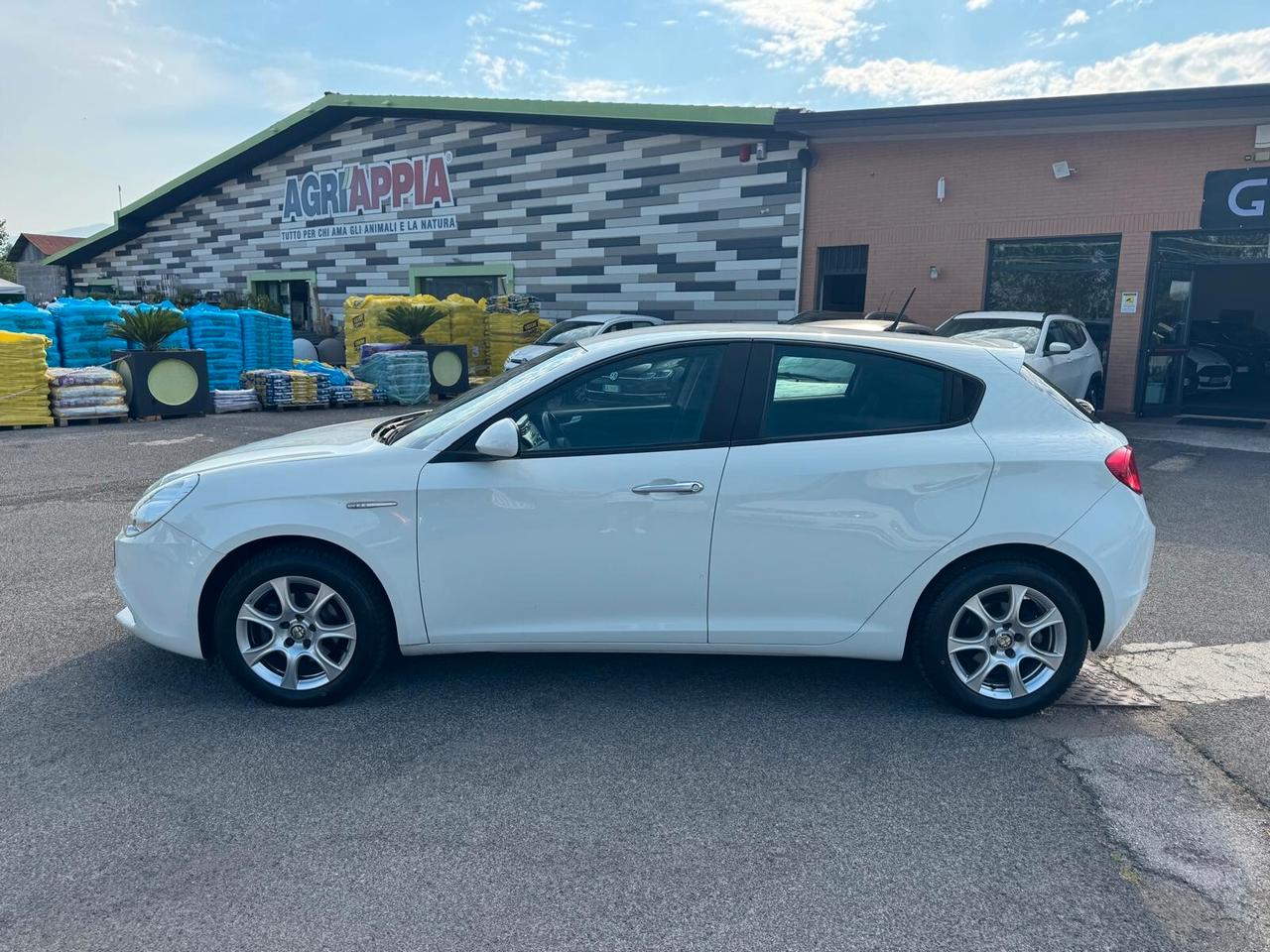 Alfa Romeo Giulietta 1.6 JTDM-2 105CV DISTINCTIVE 2012