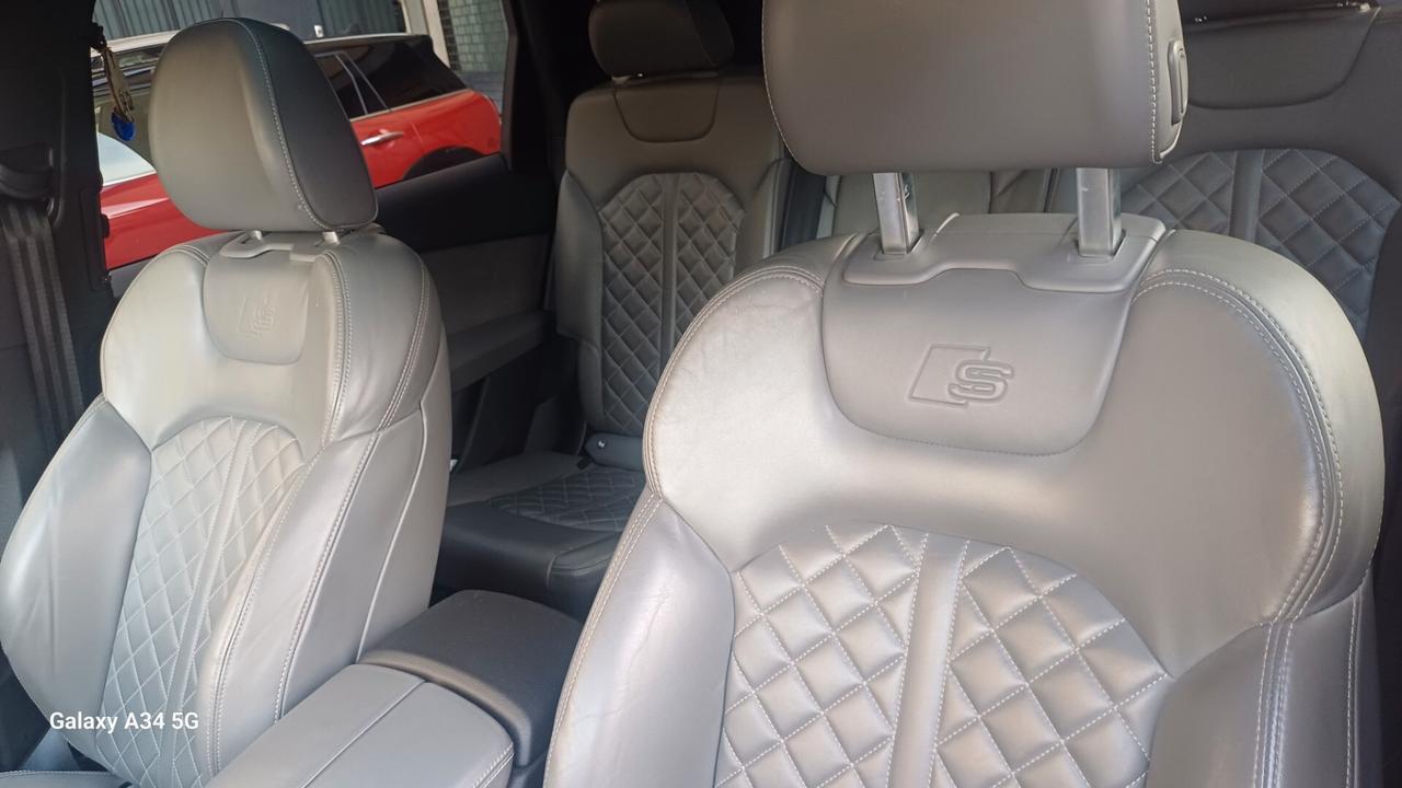 Audi Q7 SQ7 4.0 V8 TDI QUATTRO S-LINE