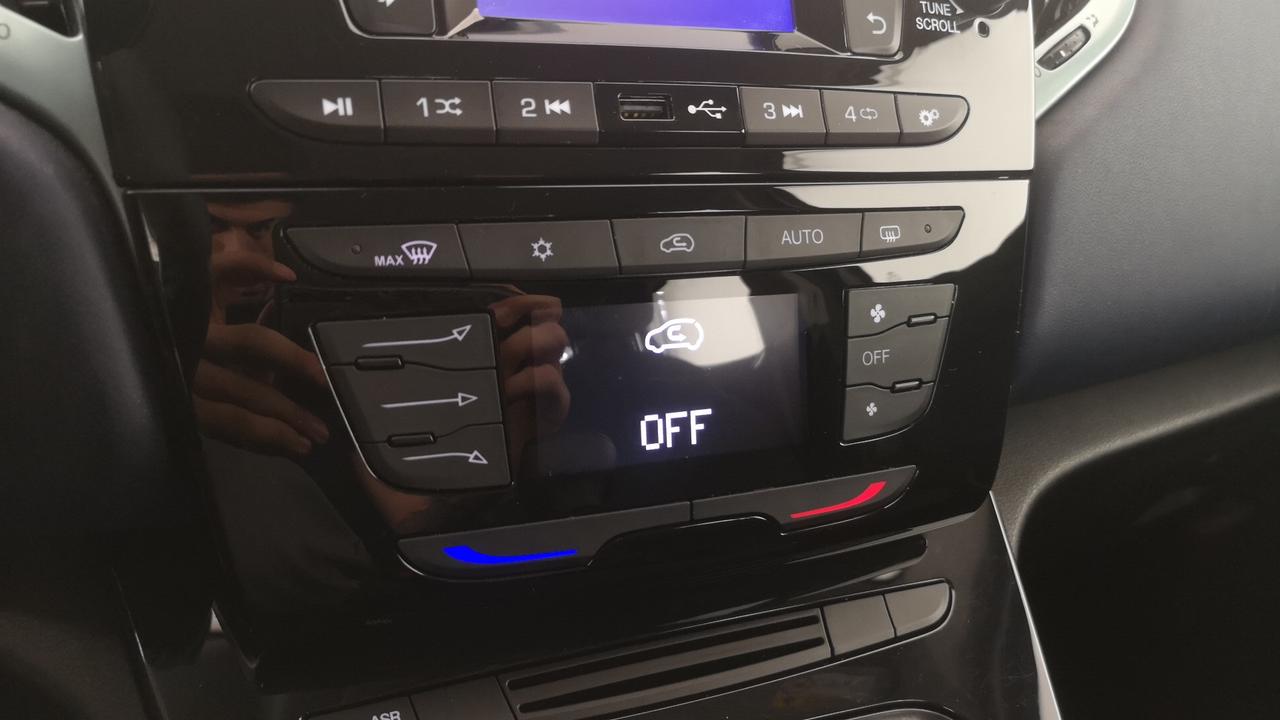 LANCIA Ypsilon III 2021 - Ypsilon 1.0 firefly hybrid Gold s&s 70cv 5p.ti