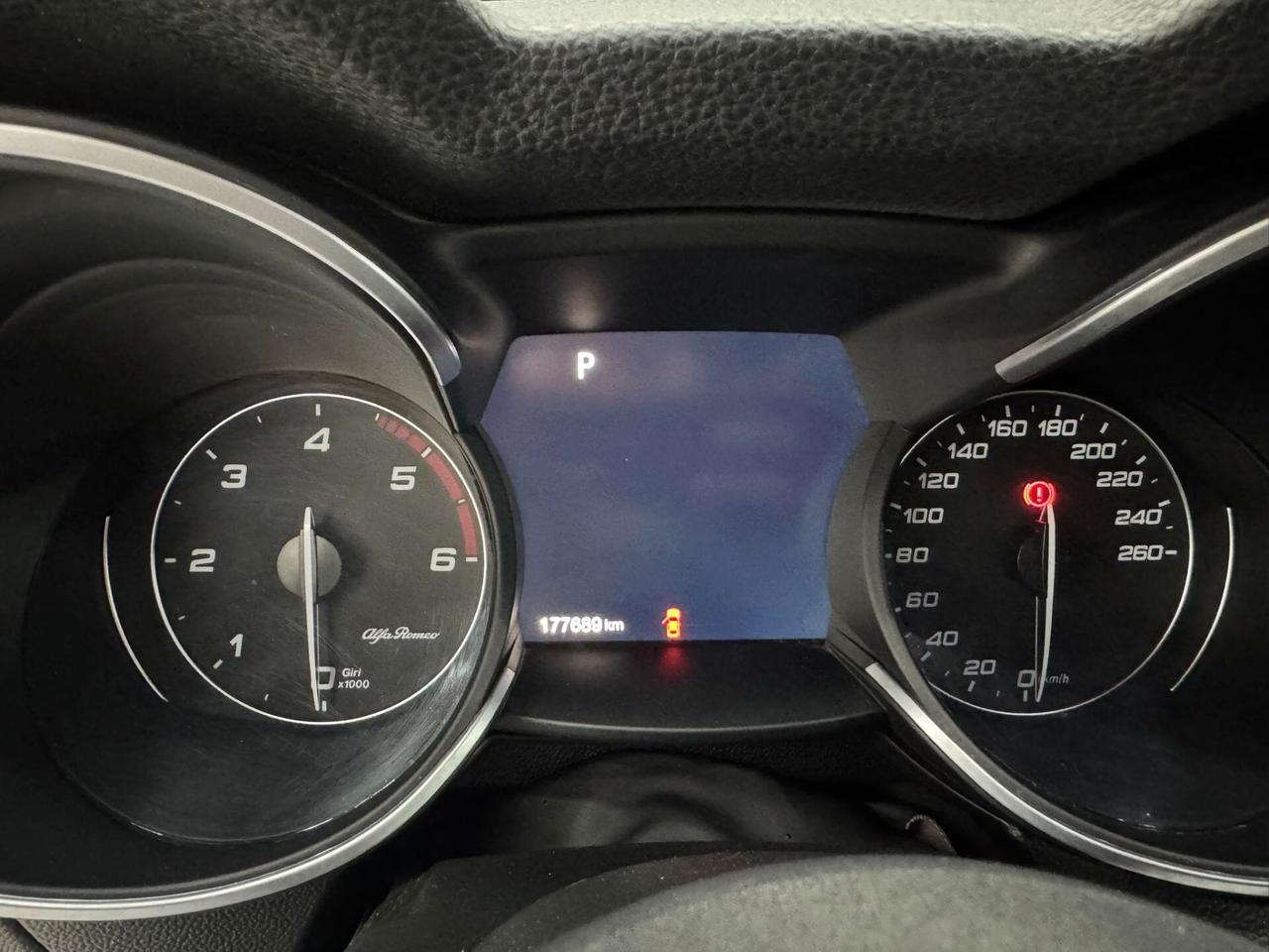 Alfa Romeo Stelvio 2.2 Turbodiesel 180 CV AT8 RWD Super