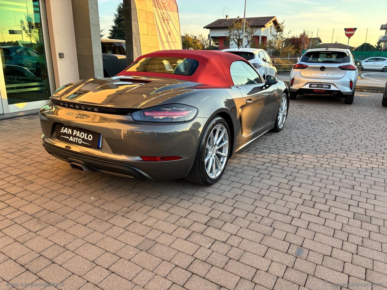PORSCHE 718 Boxster