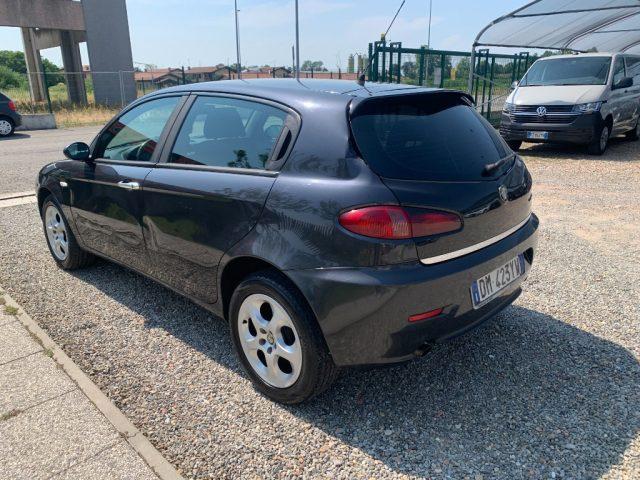 ALFA ROMEO 147 1.9 JTD (120) 5 porte Distinctive