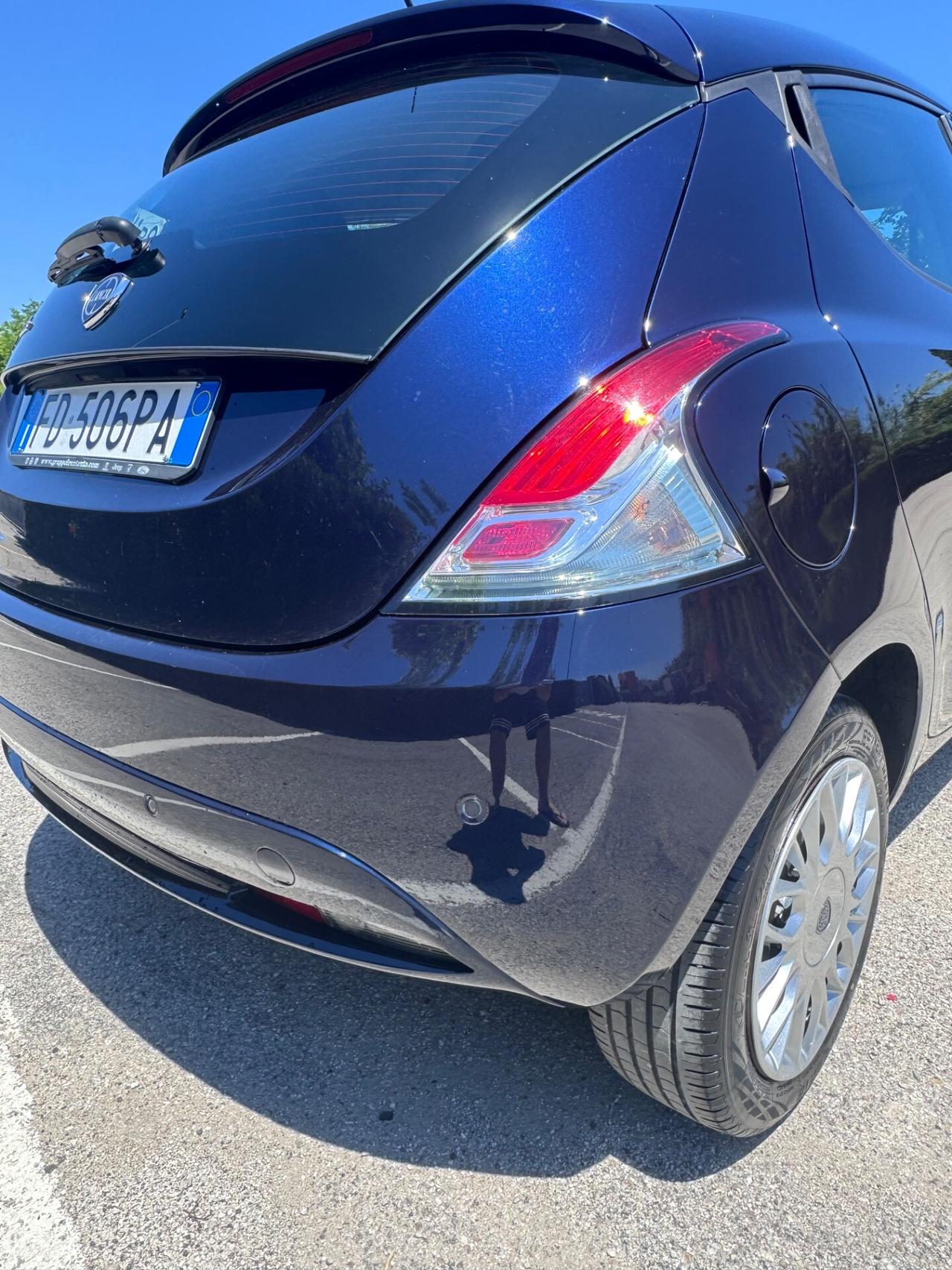 Lancia Ypsilon 1.3 MJT Platinum