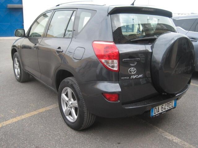 Toyota RAV 4 RAV4 2.2 D-4D 136 CV Sol