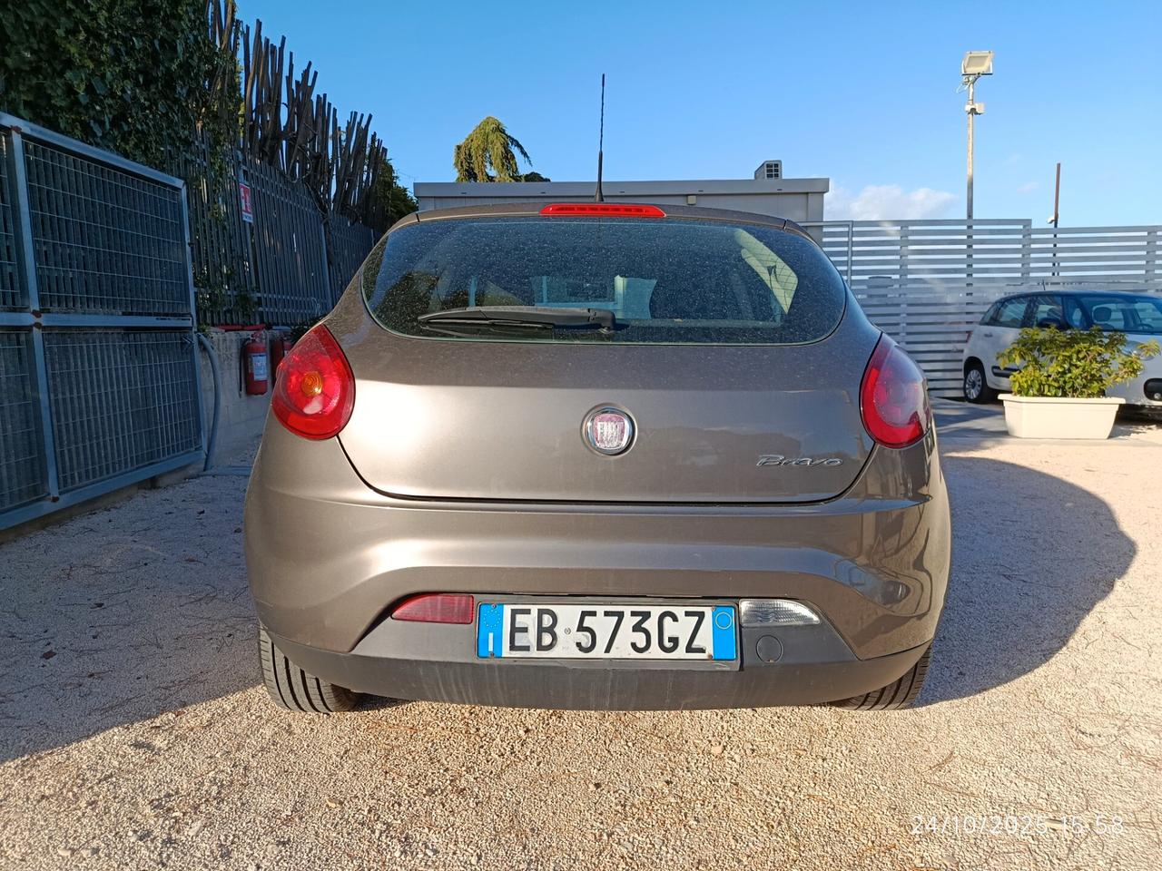 Fiat Bravo 1.6 MJT 120 CV DPF Active £3500 vista e piaciuta £4500 CON GARANZIA
