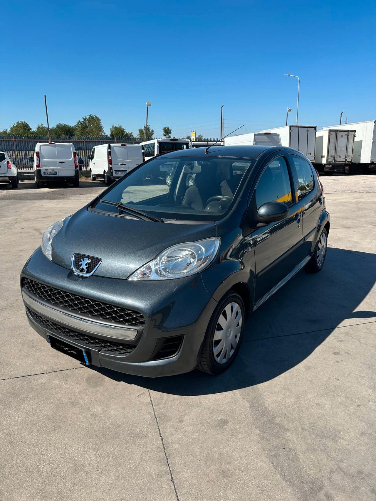 Peugeot 107 1.0 Gpl