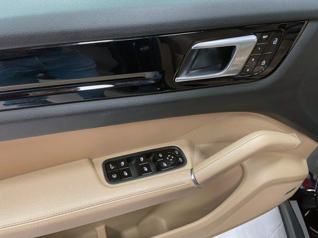 PORSCHE Cayenne COUPE 3.0 E-HYBRID TIPTRONIC