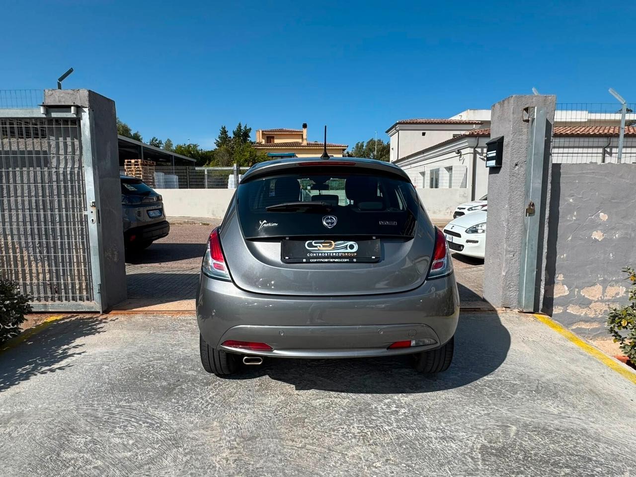 LANCIA YPSILON - NEOPATENTATI -PREZZO VERO