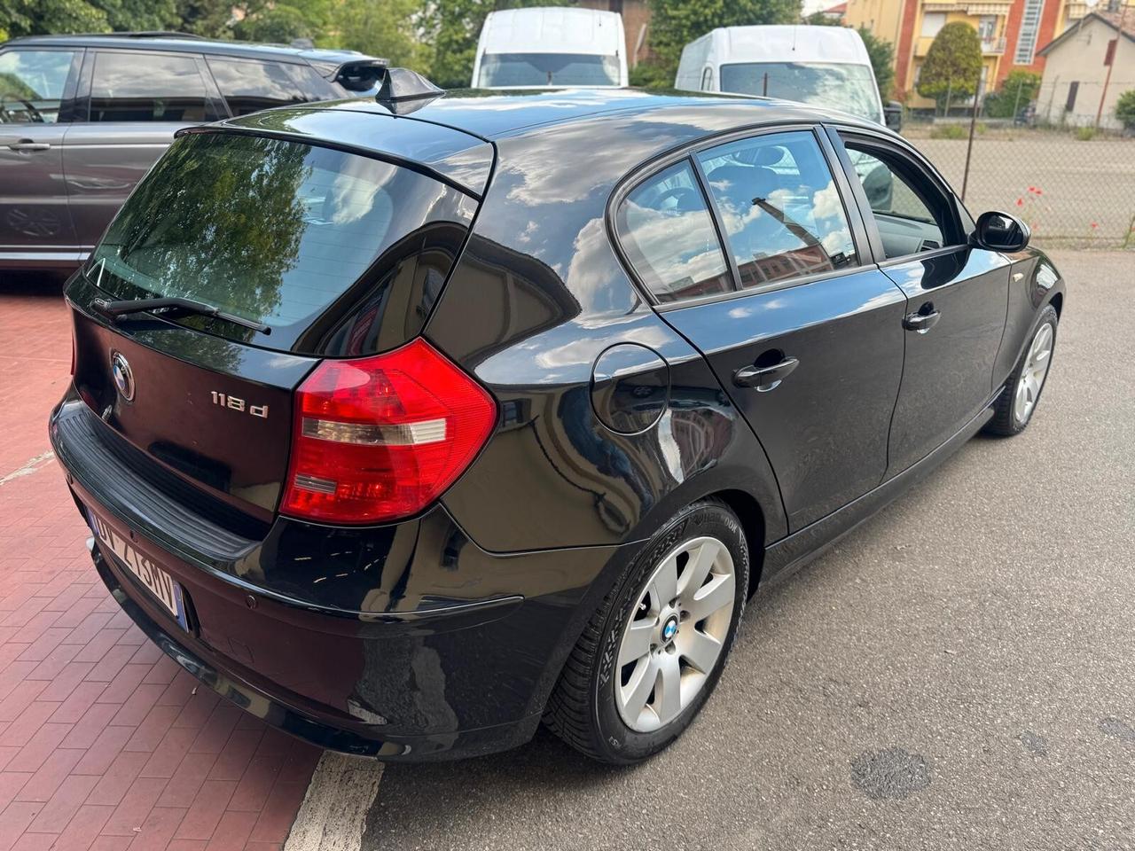 Bmw 118d 2.0 Diesel 5 porte Futura DPF CATENA FATTA