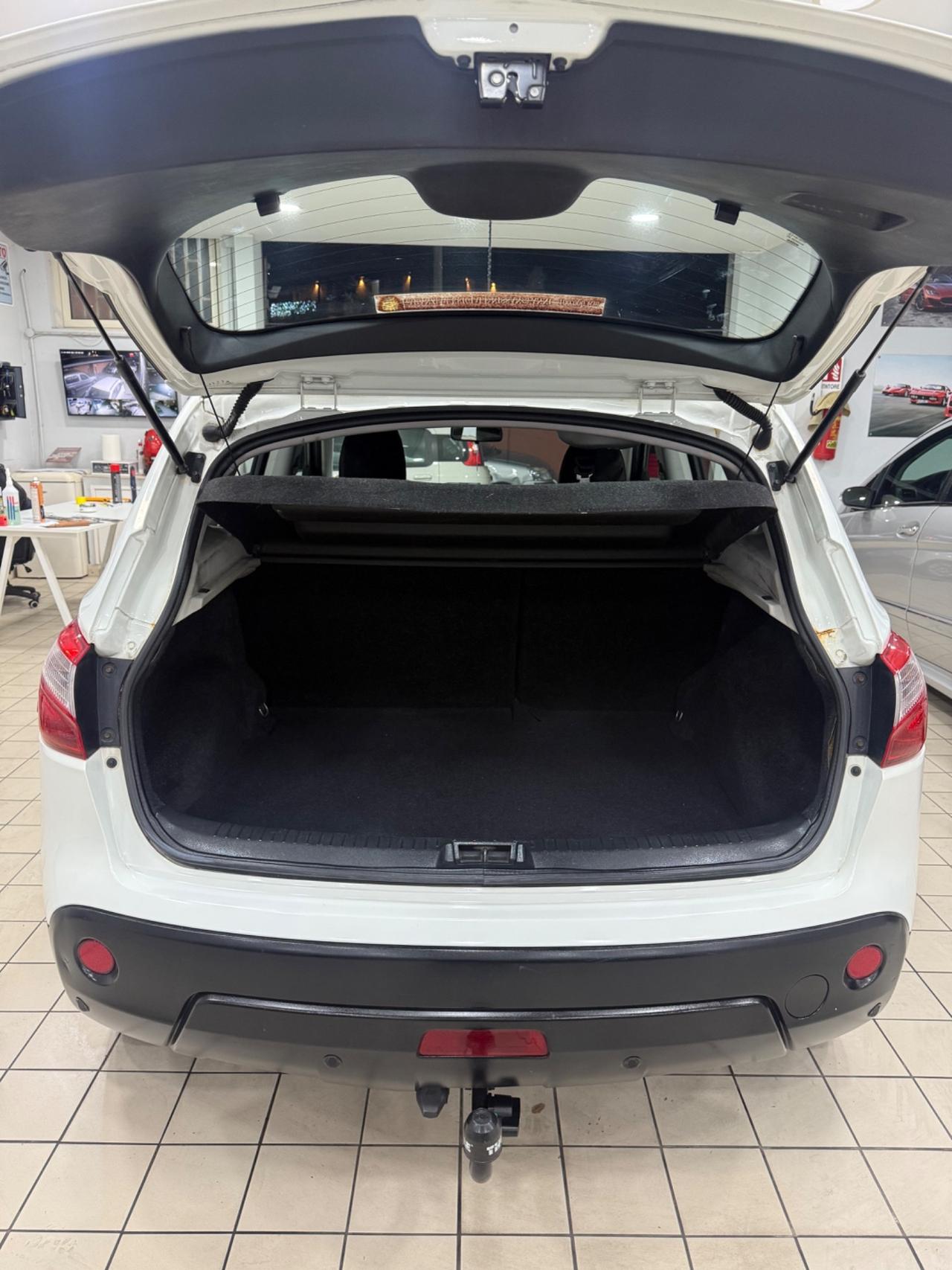 Nissan Qashqai 1.5 dci traino e carrello omologato