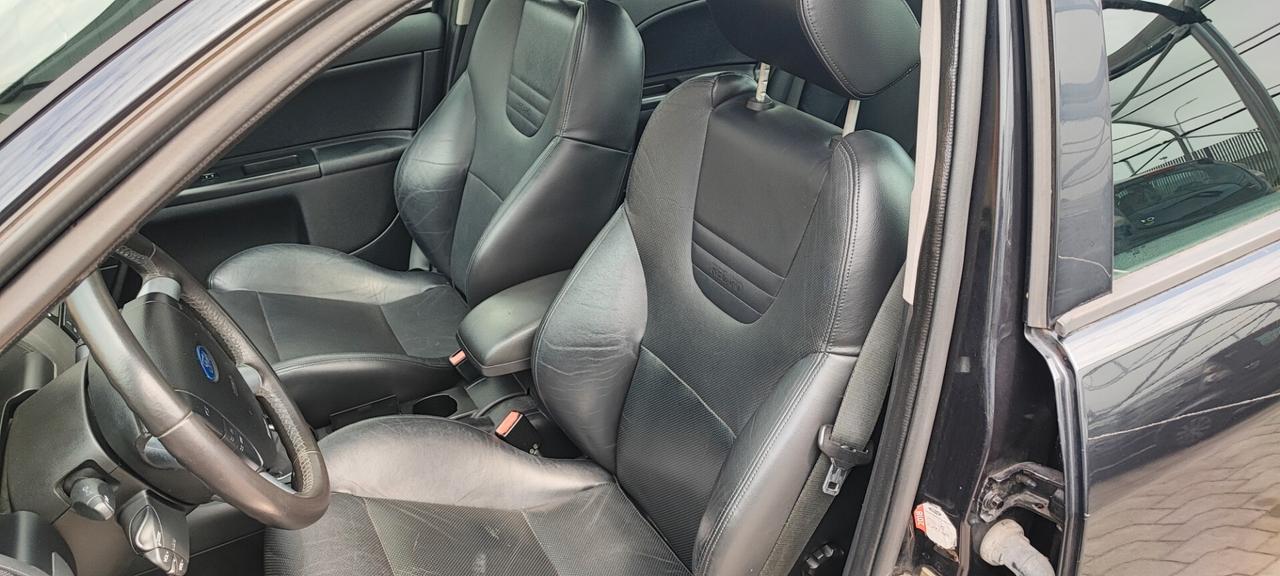 Ford Mondeo 3.0i V6 cat 4p. ST220