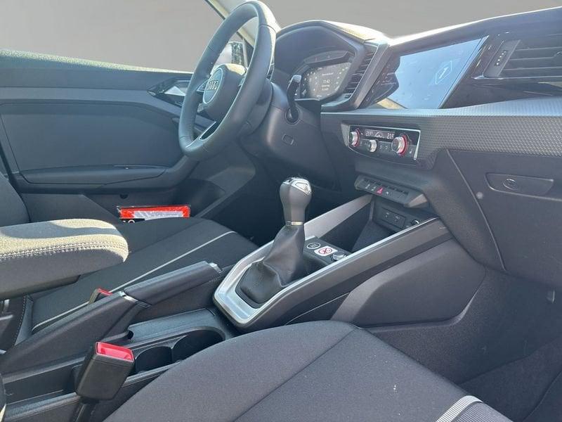 Audi A1 SPB 30 TFSI Advanced Black Pack 17" Cockpit