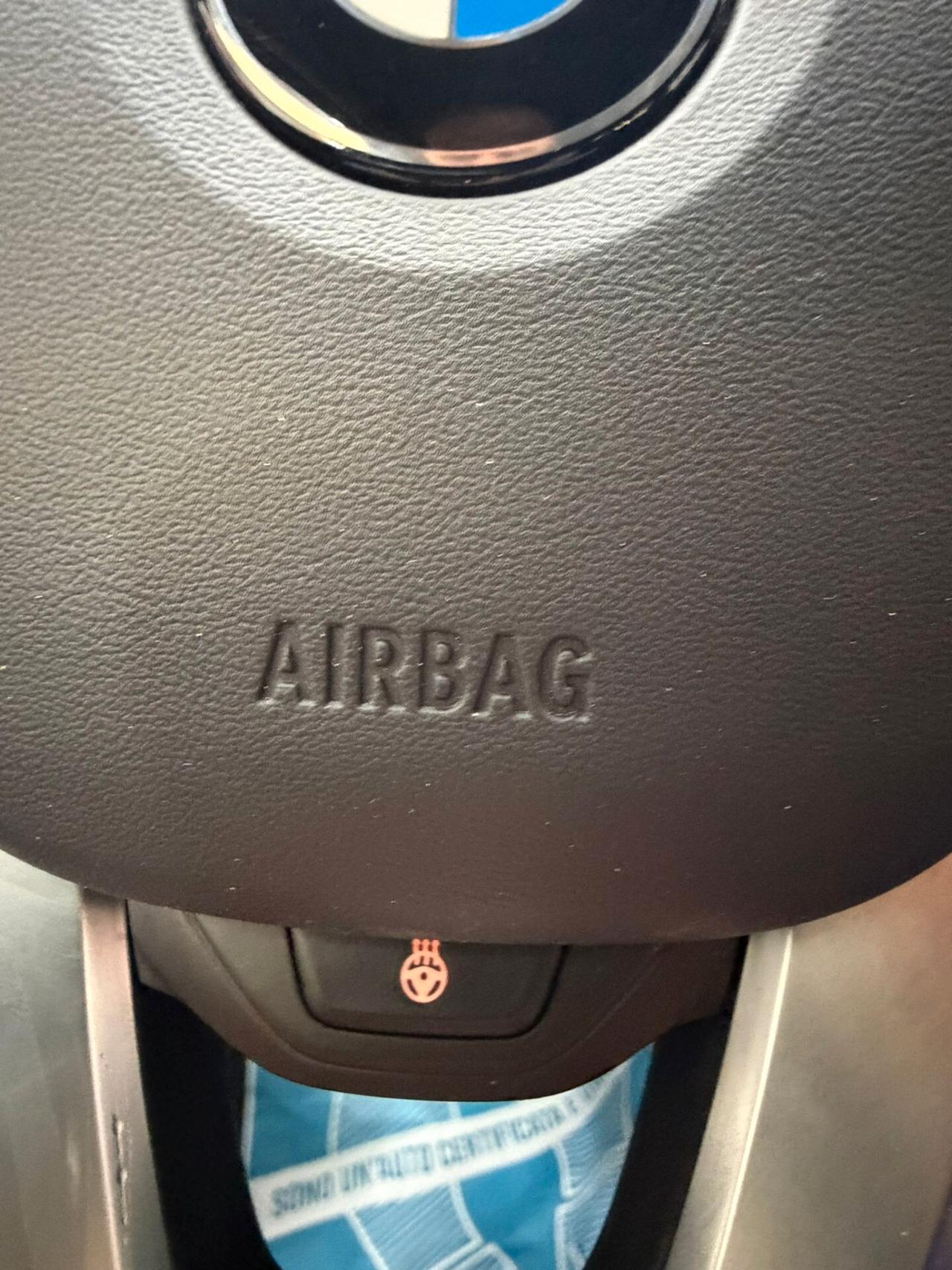 Bmw 116 116d 5p. Advantage