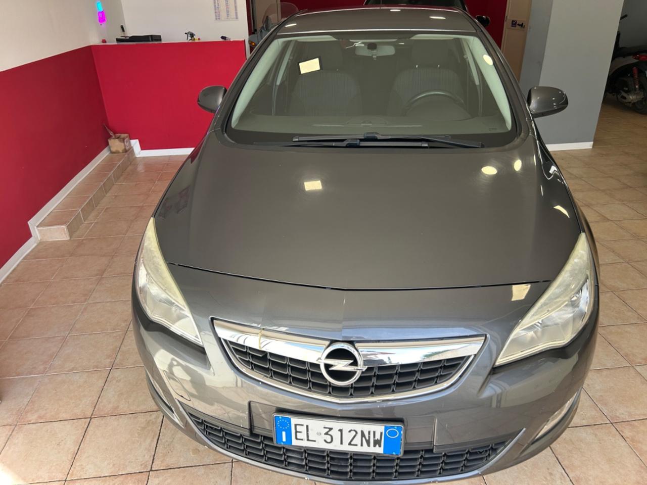 Opel Astra 1.7 CDTI 110CV 5 porte Elective