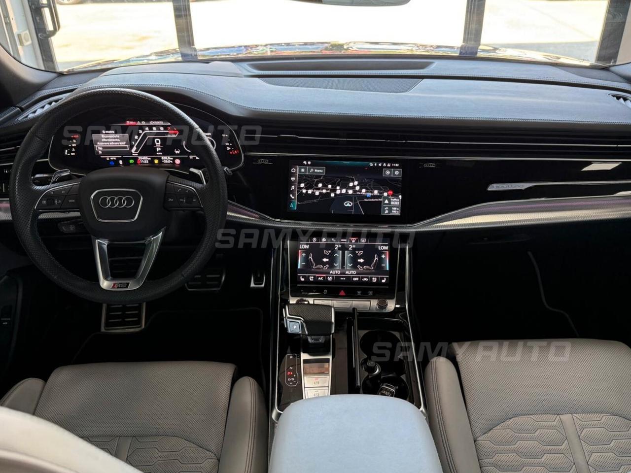 Audi Q8 RS TFSI V8 quattro tiptronic